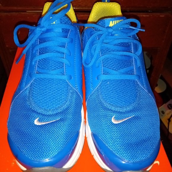Nike Shoes - womens Nike size 9.5